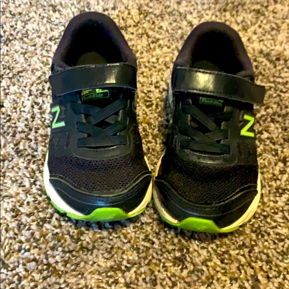 New Balance kids shoes.  No flaws.